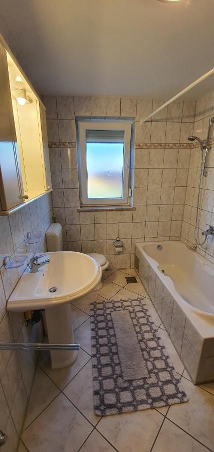 Apartmani Krajnovic Fazana Ngoại thất bức ảnh