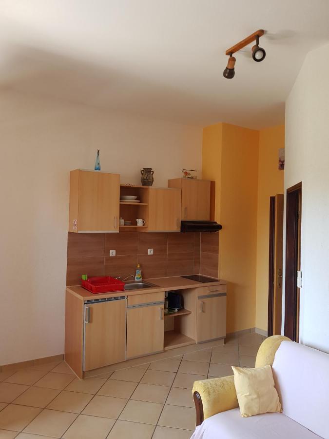 Apartmani Krajnovic Fazana Ngoại thất bức ảnh