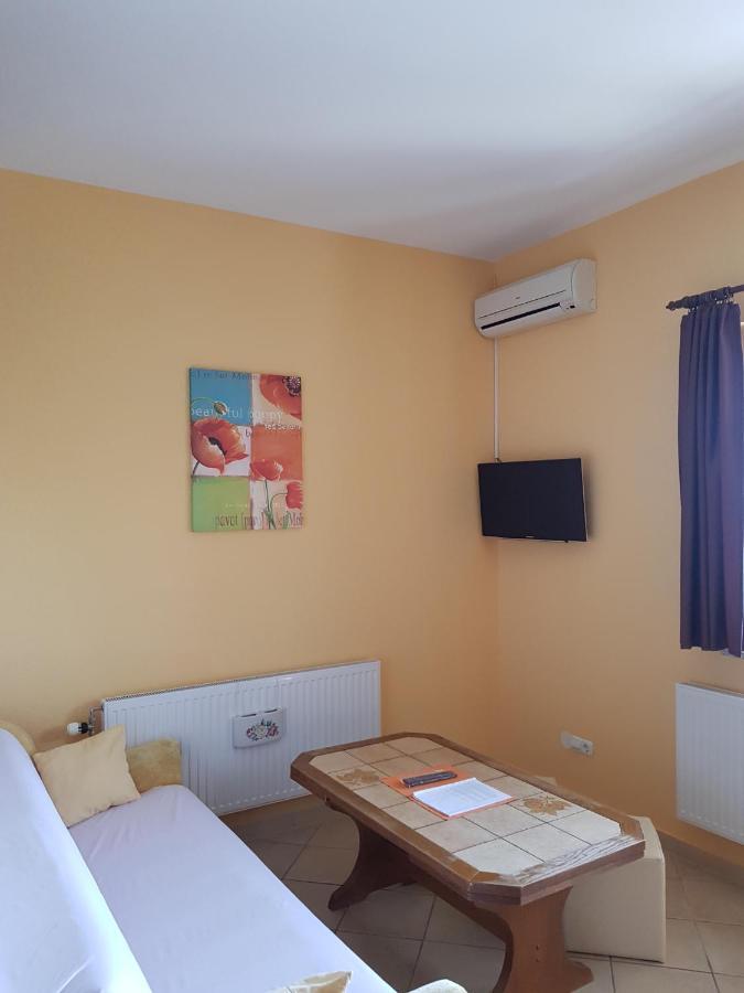 Apartmani Krajnovic Fazana Ngoại thất bức ảnh