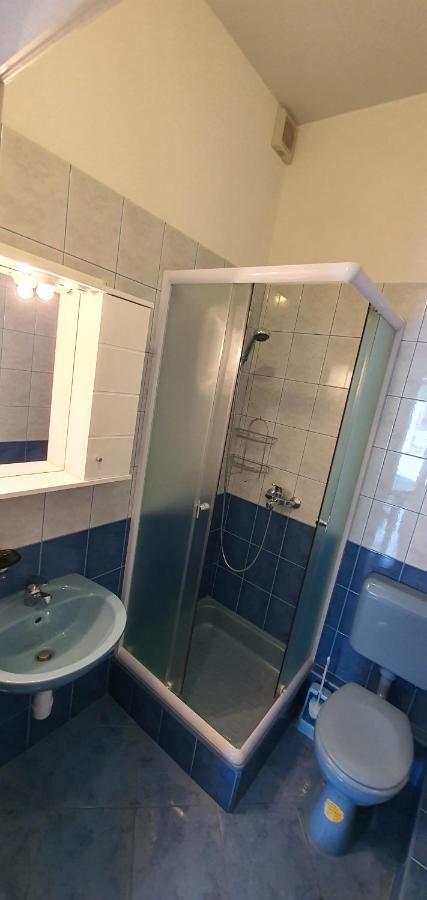 Apartmani Krajnovic Fazana Ngoại thất bức ảnh