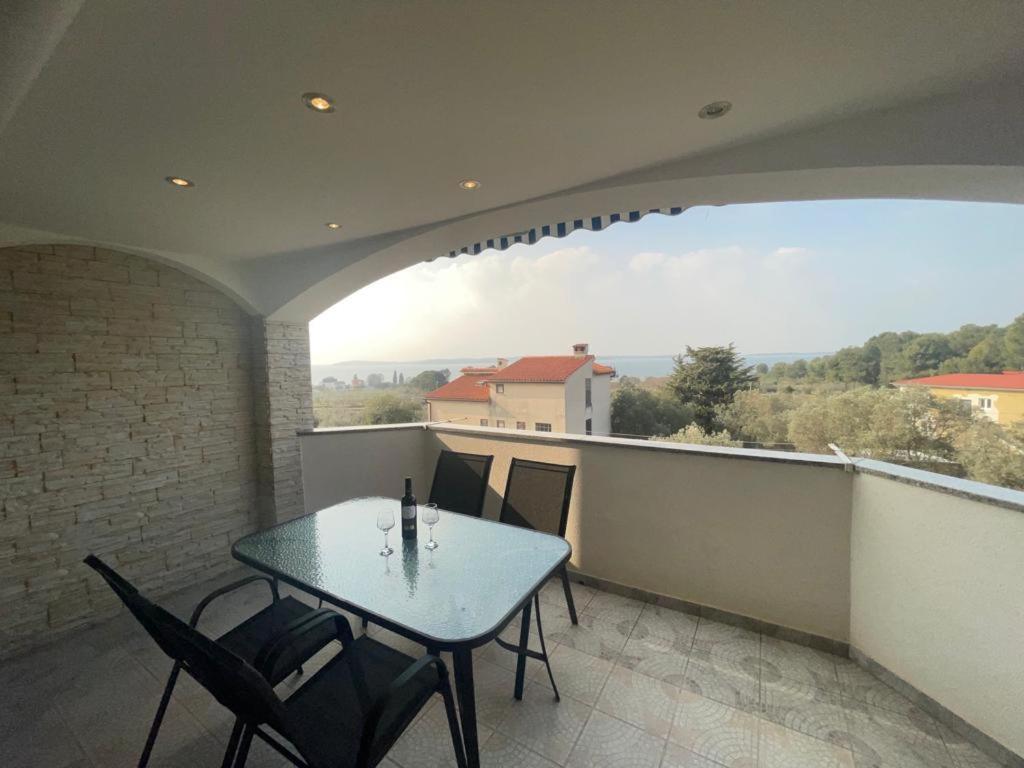 Apartmani Krajnovic Fazana Ngoại thất bức ảnh