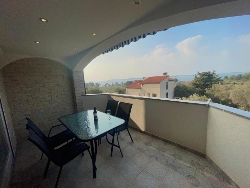 Apartmani Krajnovic Fazana Ngoại thất bức ảnh