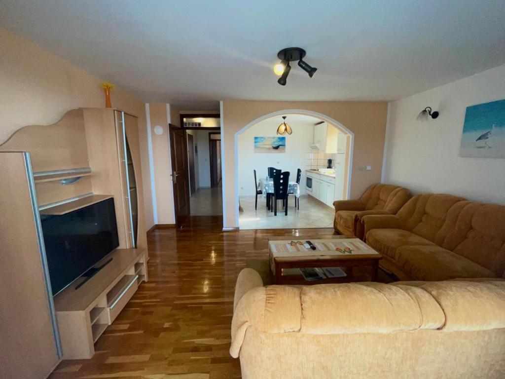 Apartmani Krajnovic Fazana Ngoại thất bức ảnh