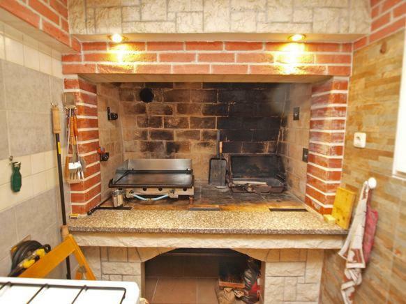 Apartmani Krajnovic Fazana Ngoại thất bức ảnh